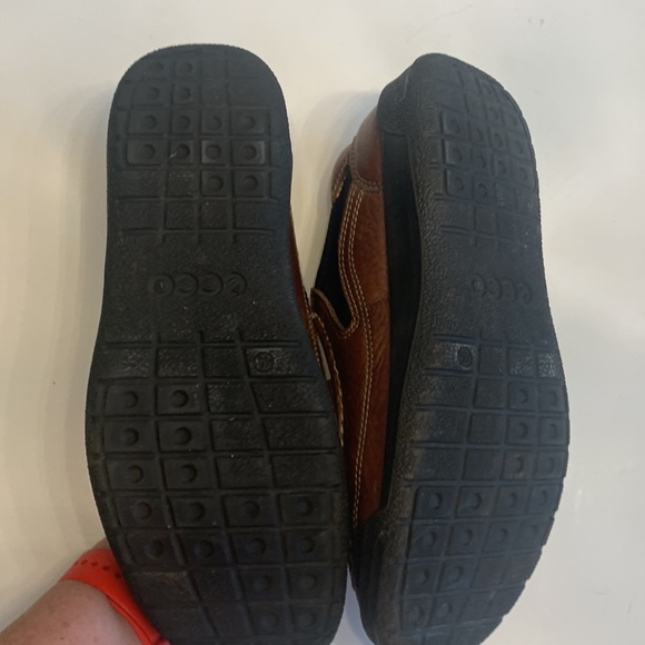 ECCO- Brown Loafers Genuine Leather slip ons - Picture 6 of 8